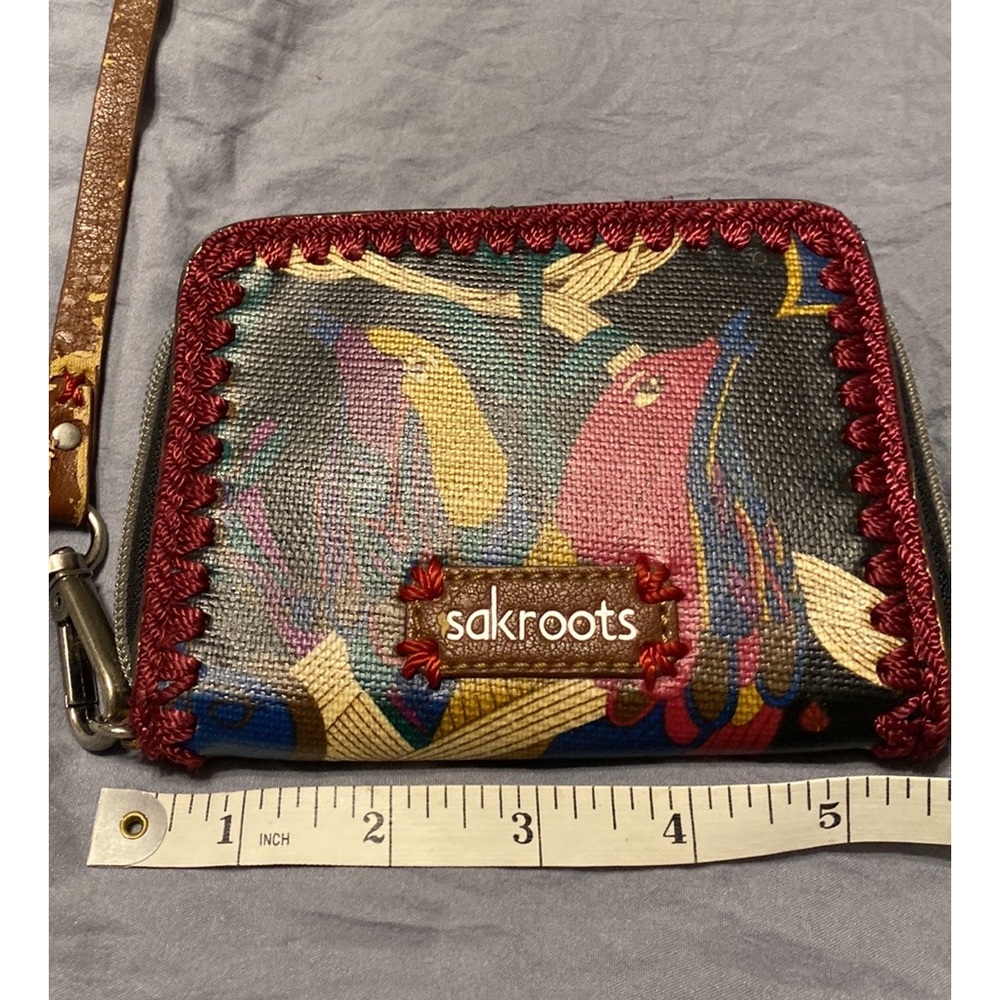 Sakroots Wallet Wristlet Multicolor Small Faux Leather Zipper Pocket Card holder